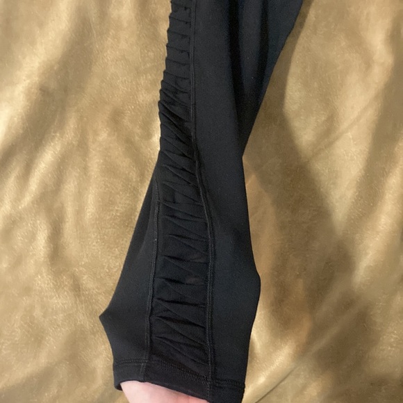 2/$15 Aerie Crop Leggings Black with Side Detail - Picture 5 of 7